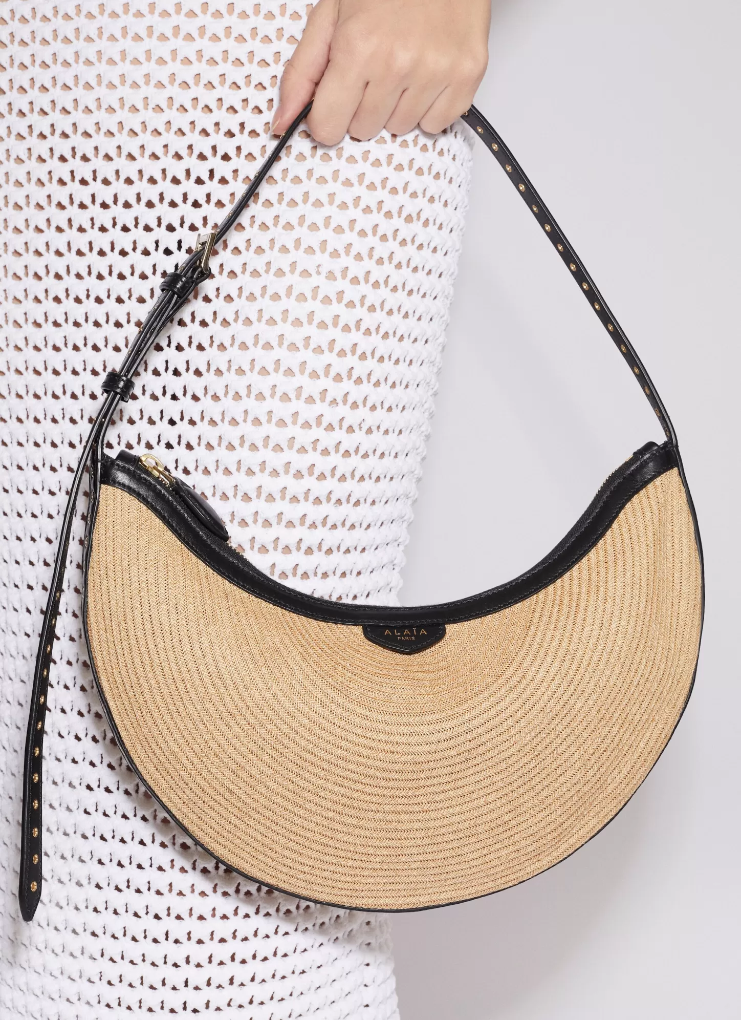 Alaïa Mini Sacs | Sacs Bandoulière | SAC ONE PIECE DEMI LUNE EN RAPHIA PAPIER